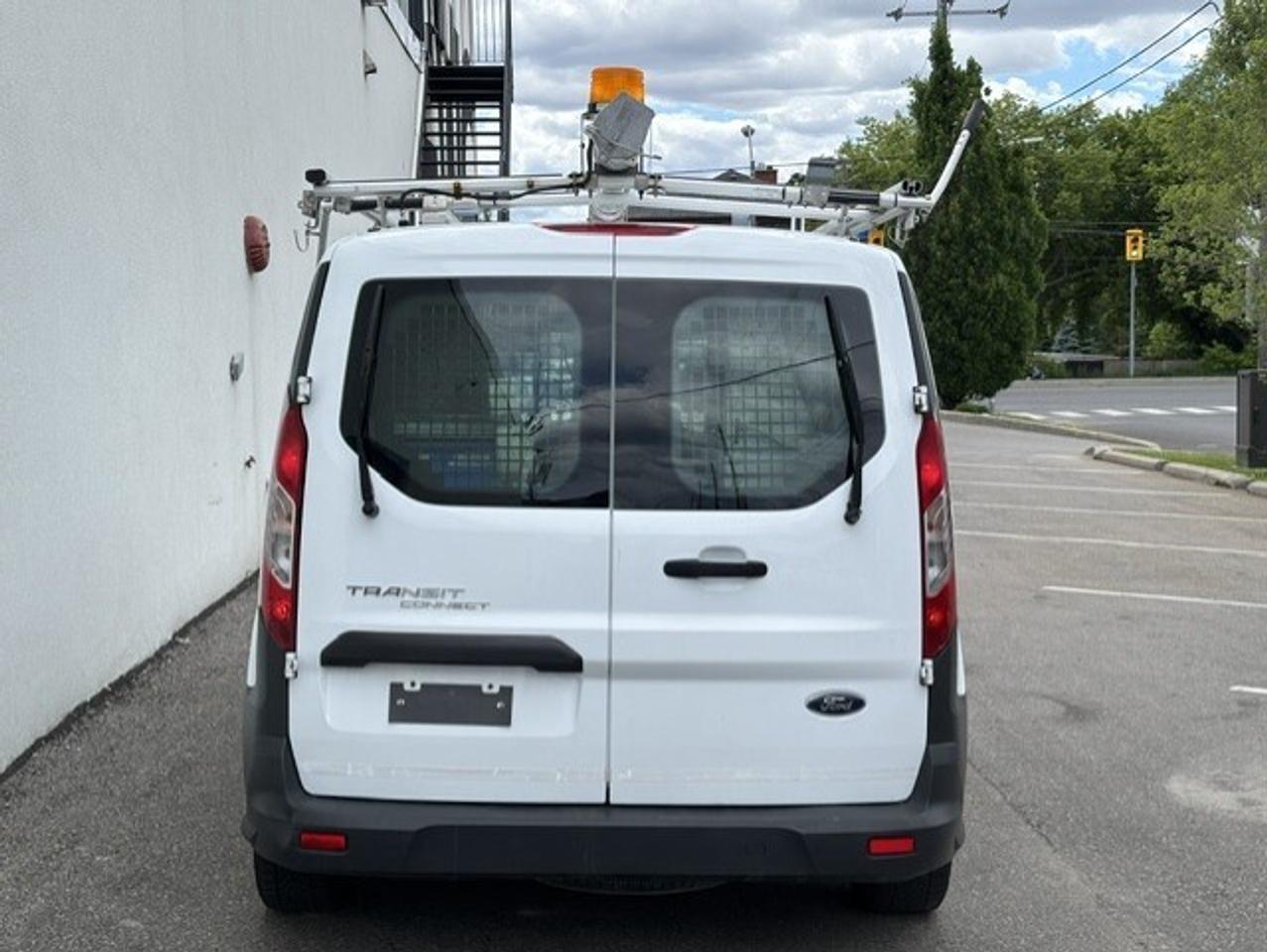 2017 Ford Transit Connect XL LADDER RACKS-DIVIDER-SHELVES-1 OWNER-CERTIFIED Photo
