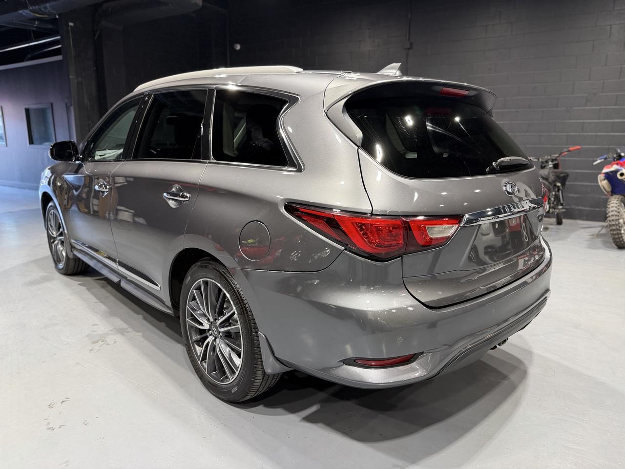 2016 Infiniti QX60 LUXURY Photo