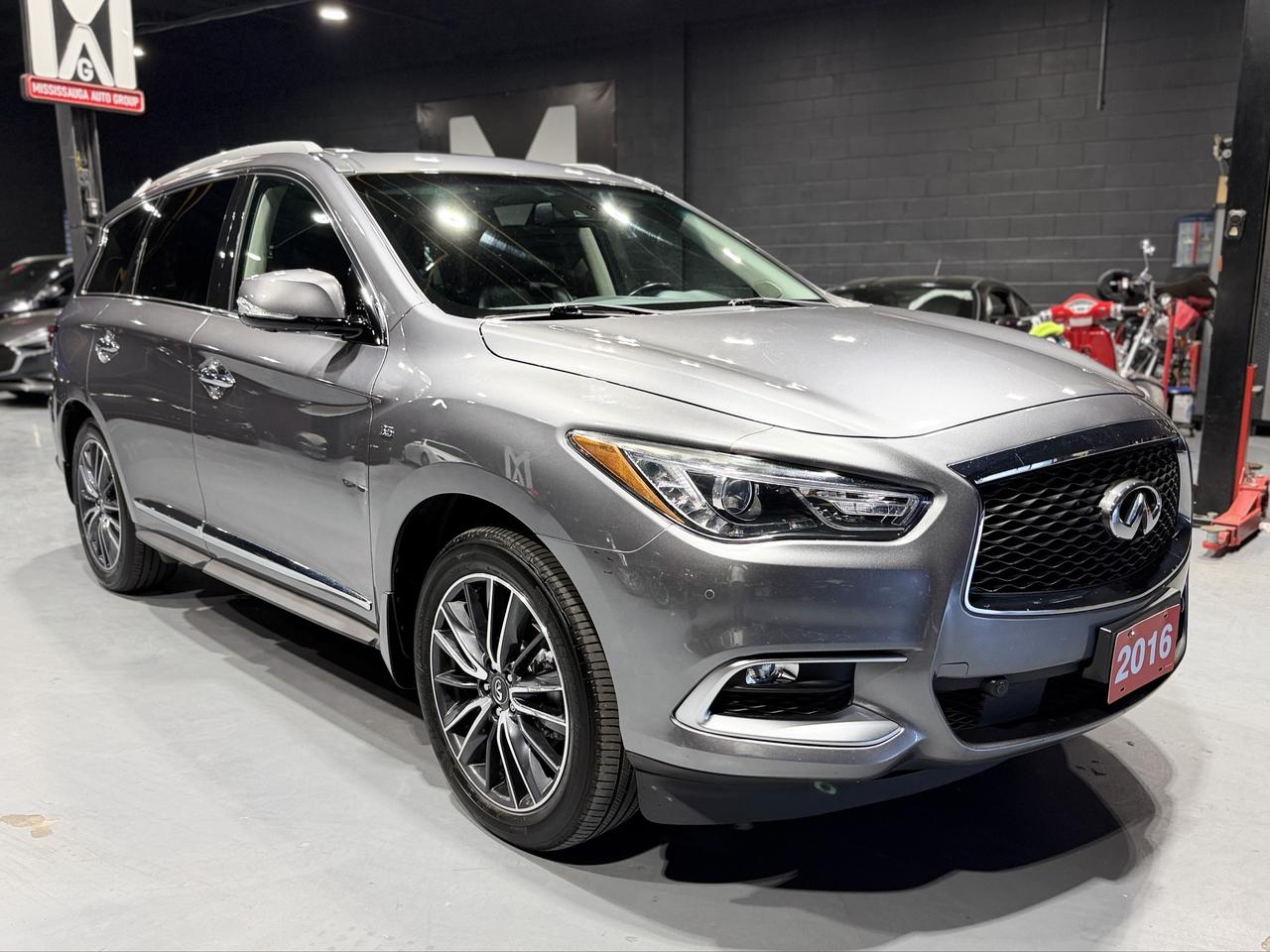 2016 Infiniti QX60 LUXURY Photo