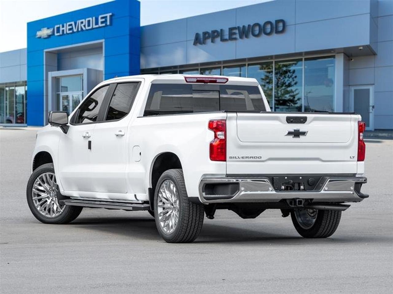2026 Chevrolet SILVERADO 1500 CREW LT 2WD  Photo4