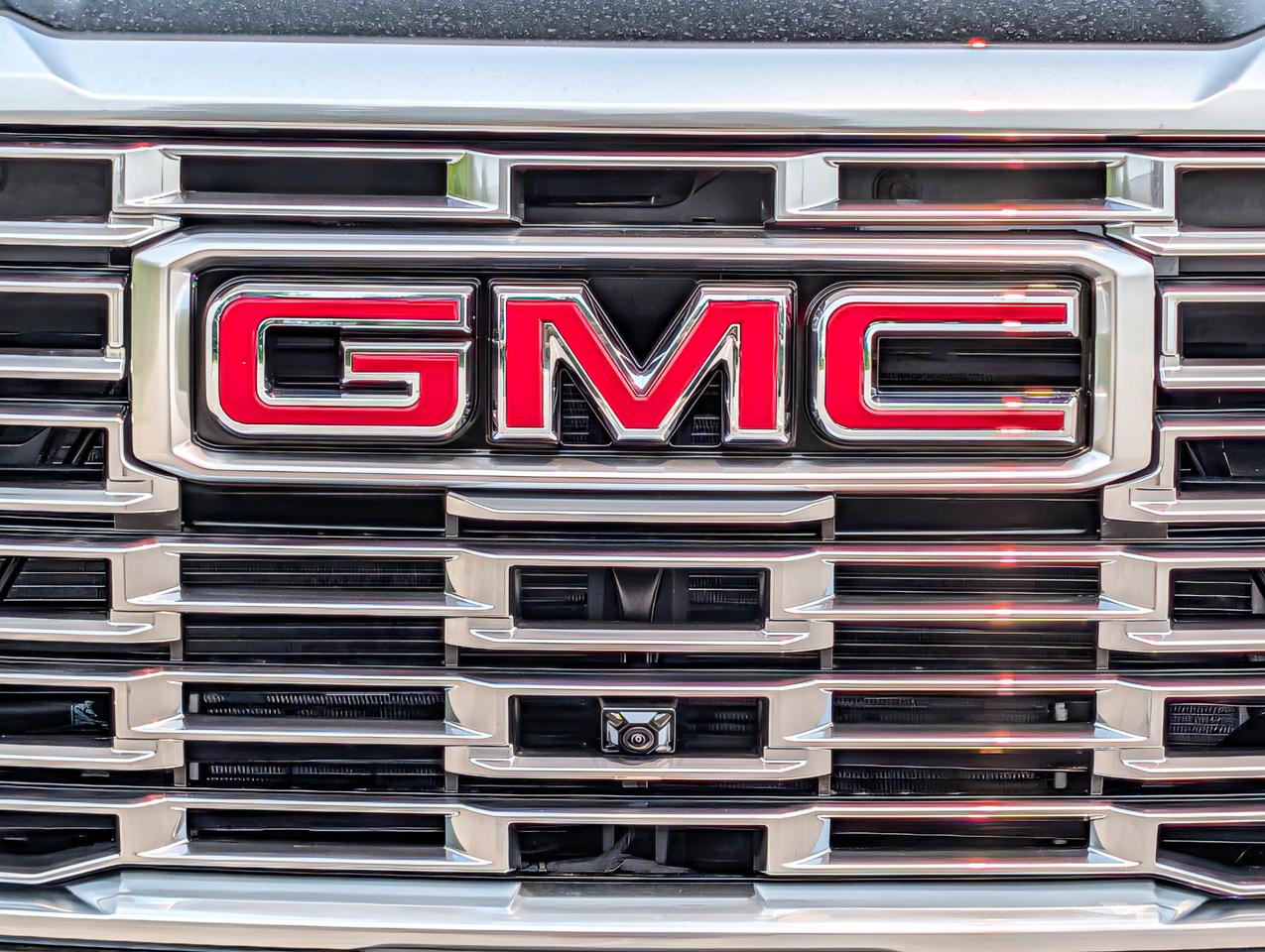 2026 GMC Yukon Denali Photo
