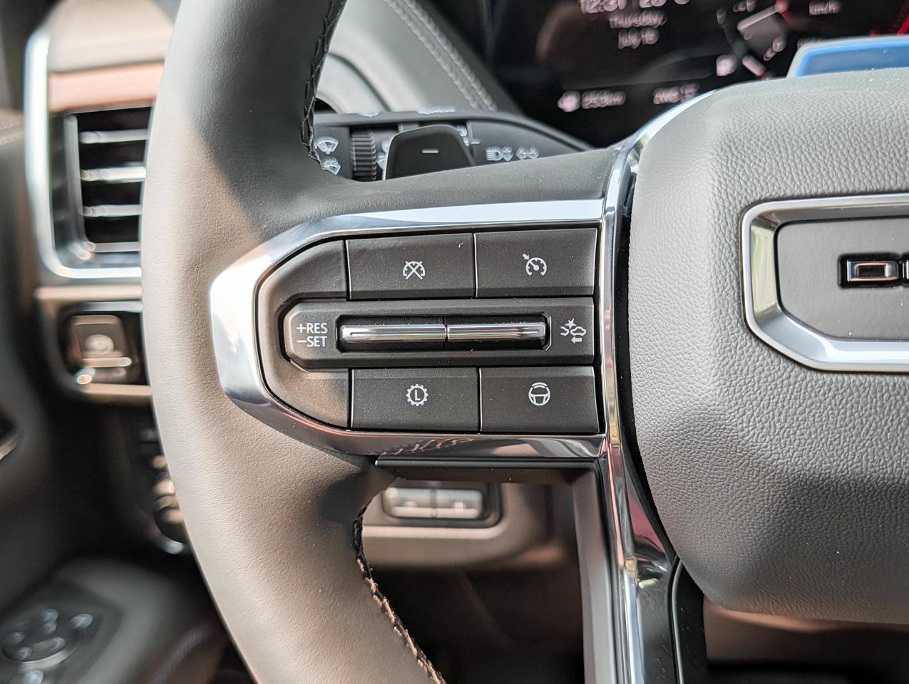 2026 GMC Yukon Denali Photo