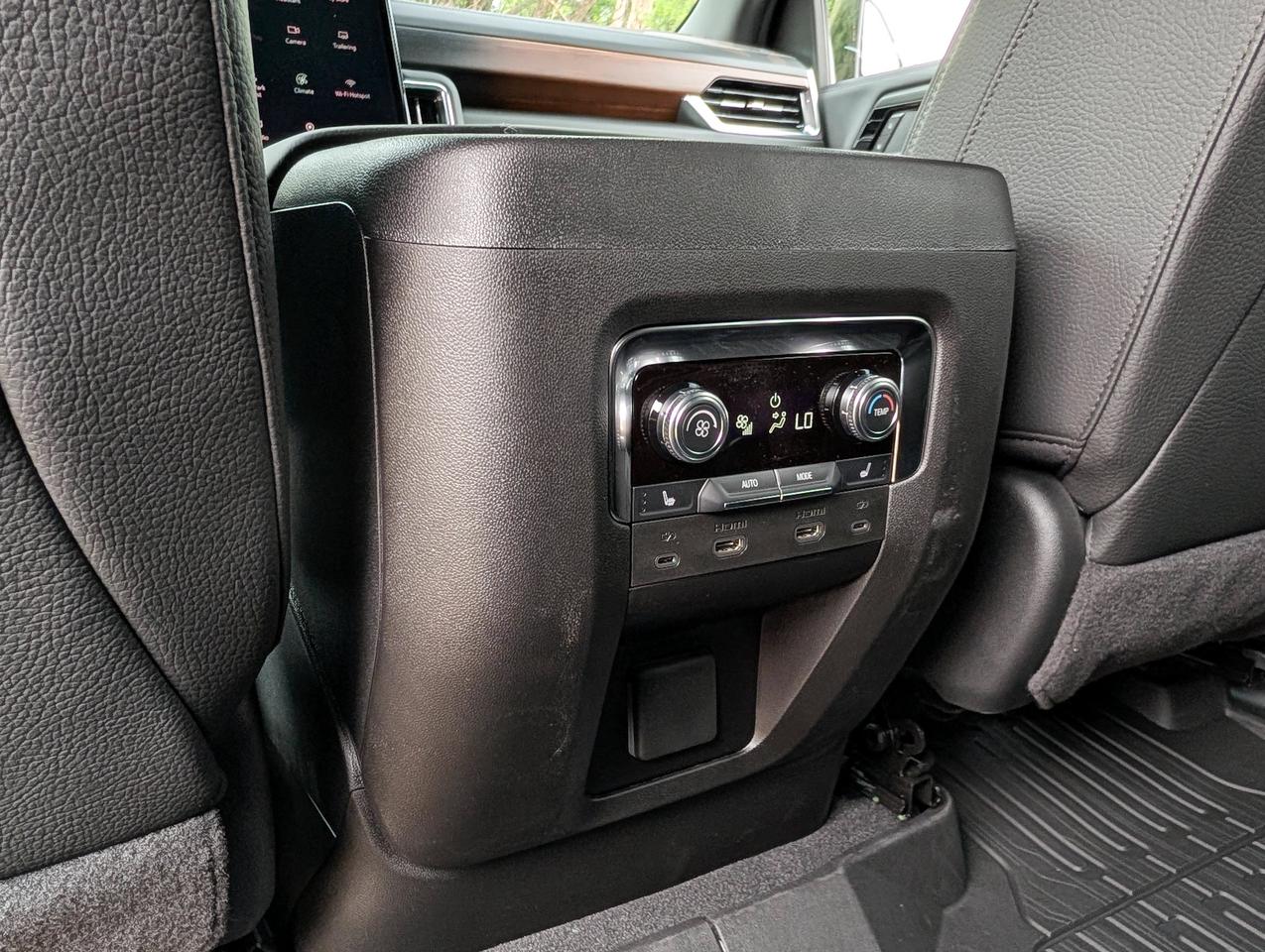 2026 GMC Yukon Denali Photo