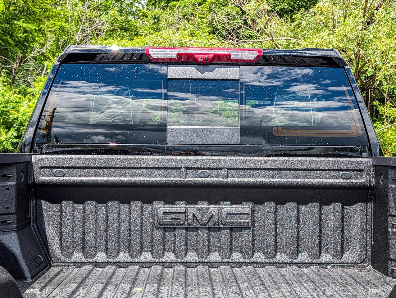 2026 GMC SIERRA 2500HD AT4X Photo
