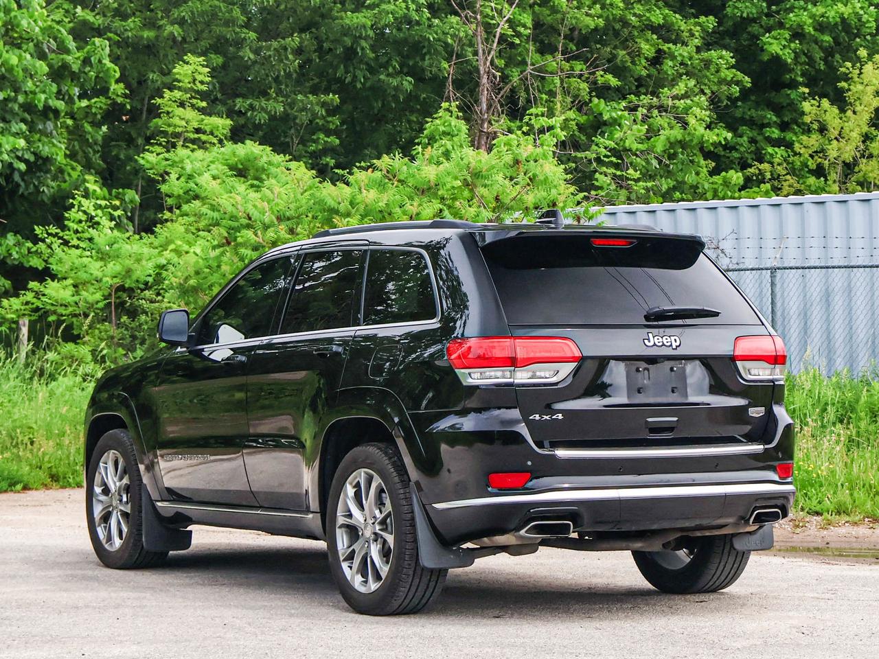 2021 Jeep Grand Cherokee Summit Photo