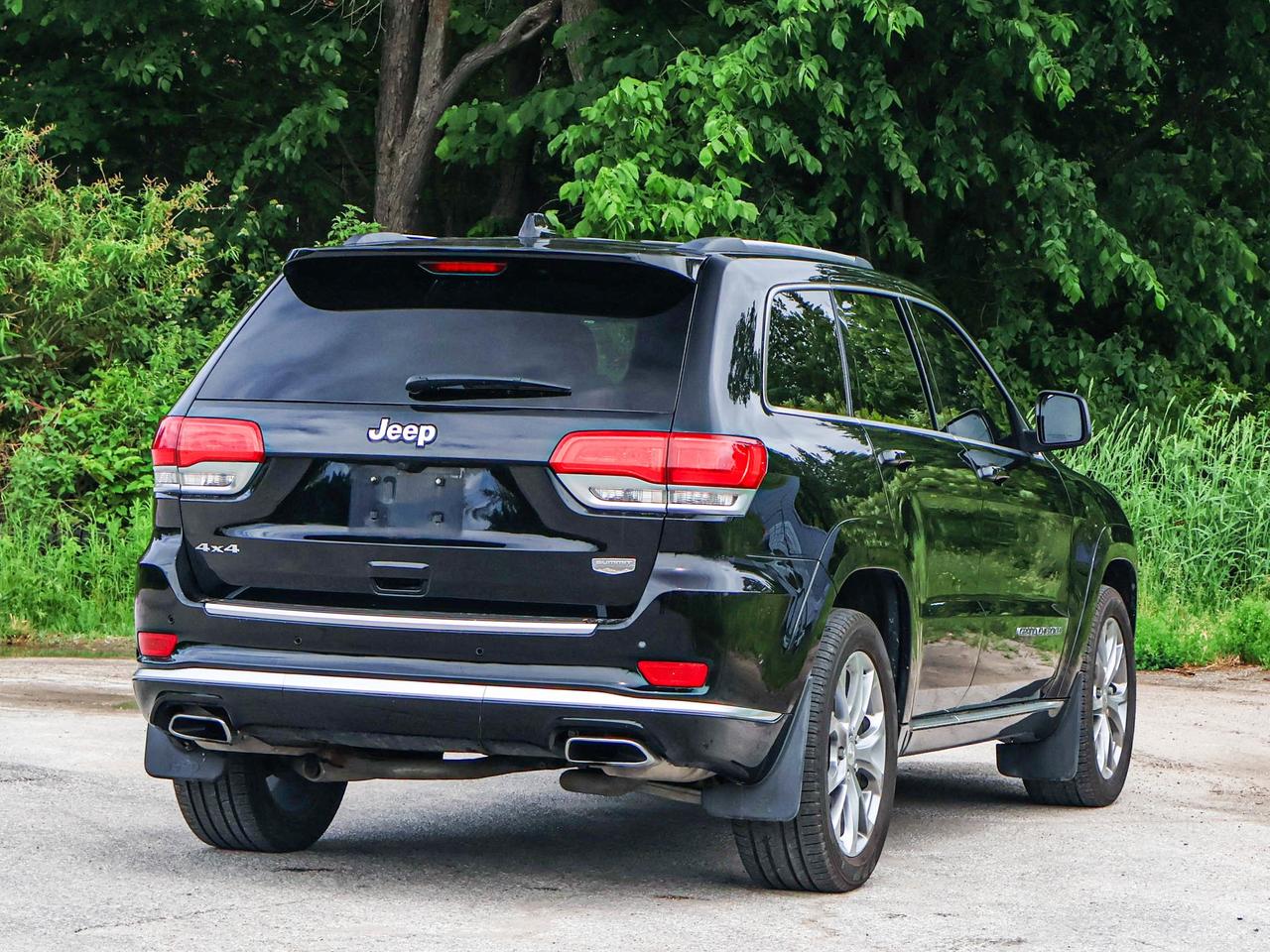2021 Jeep Grand Cherokee Summit Photo