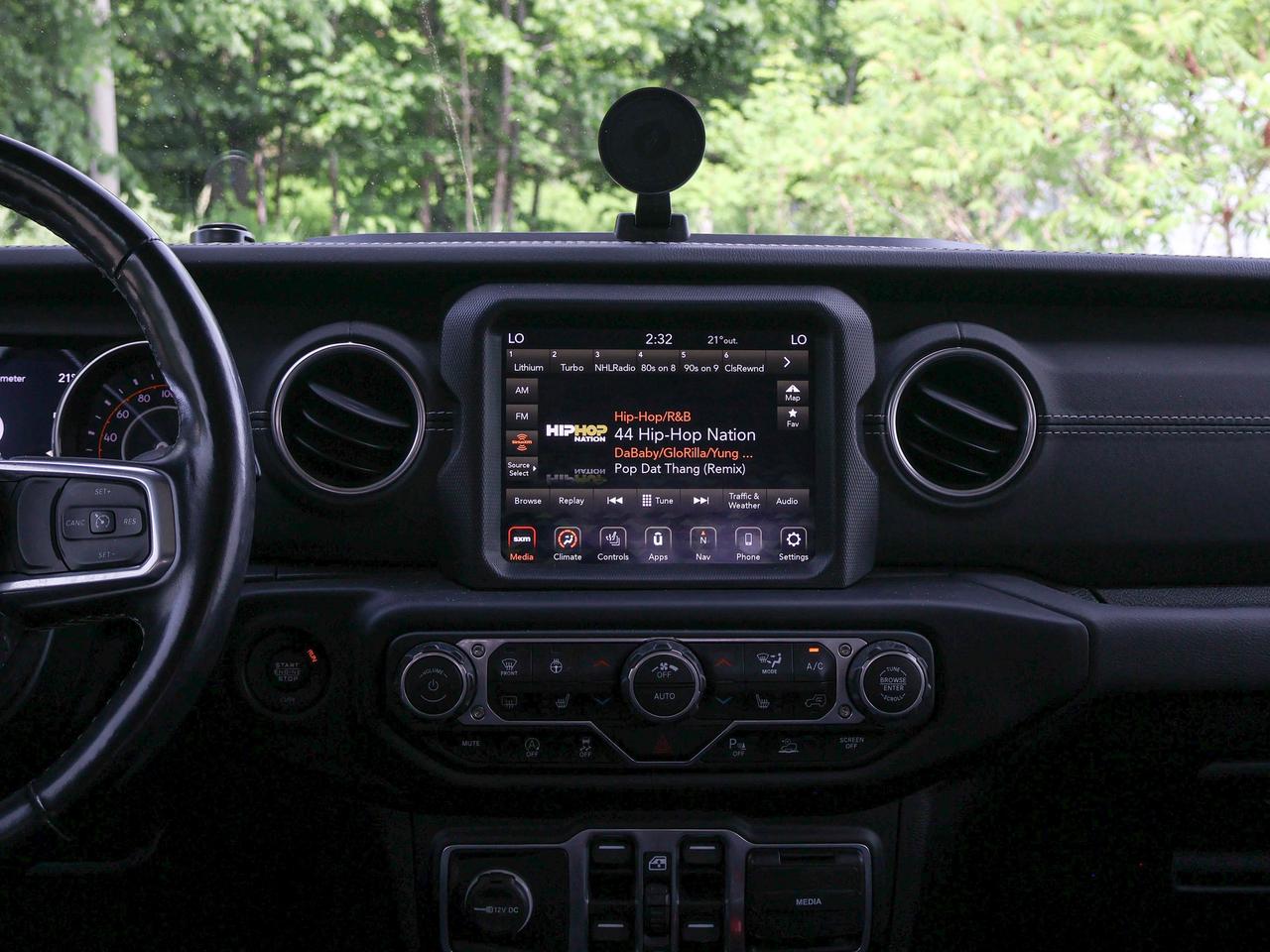 2020 Jeep Gladiator Overland Photo