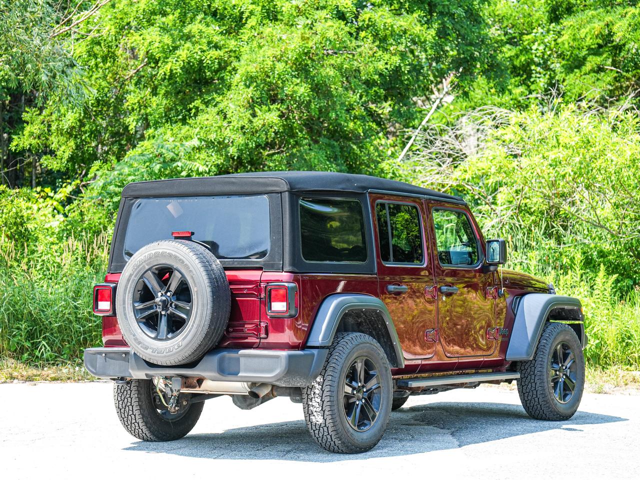 2022 Jeep Wrangler Sport Altitude Photo