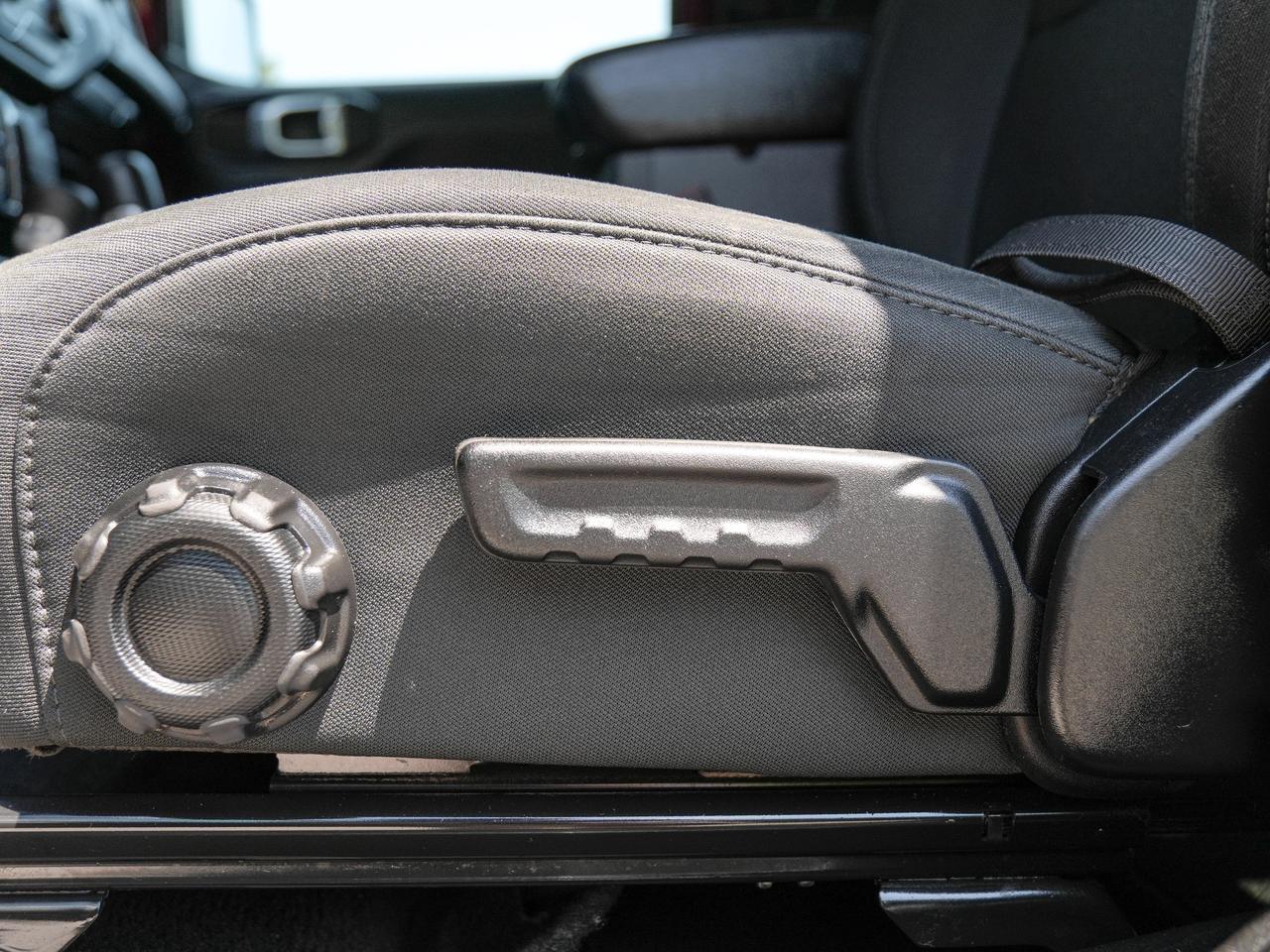 2022 Jeep Wrangler Sport Altitude Photo
