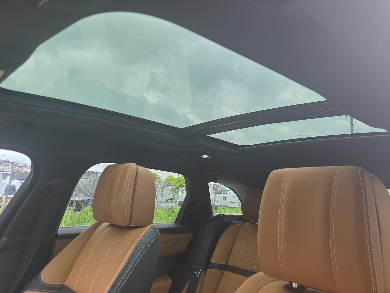 2021 Land Rover Range Rover Velar R-Dynamic HSE Photo