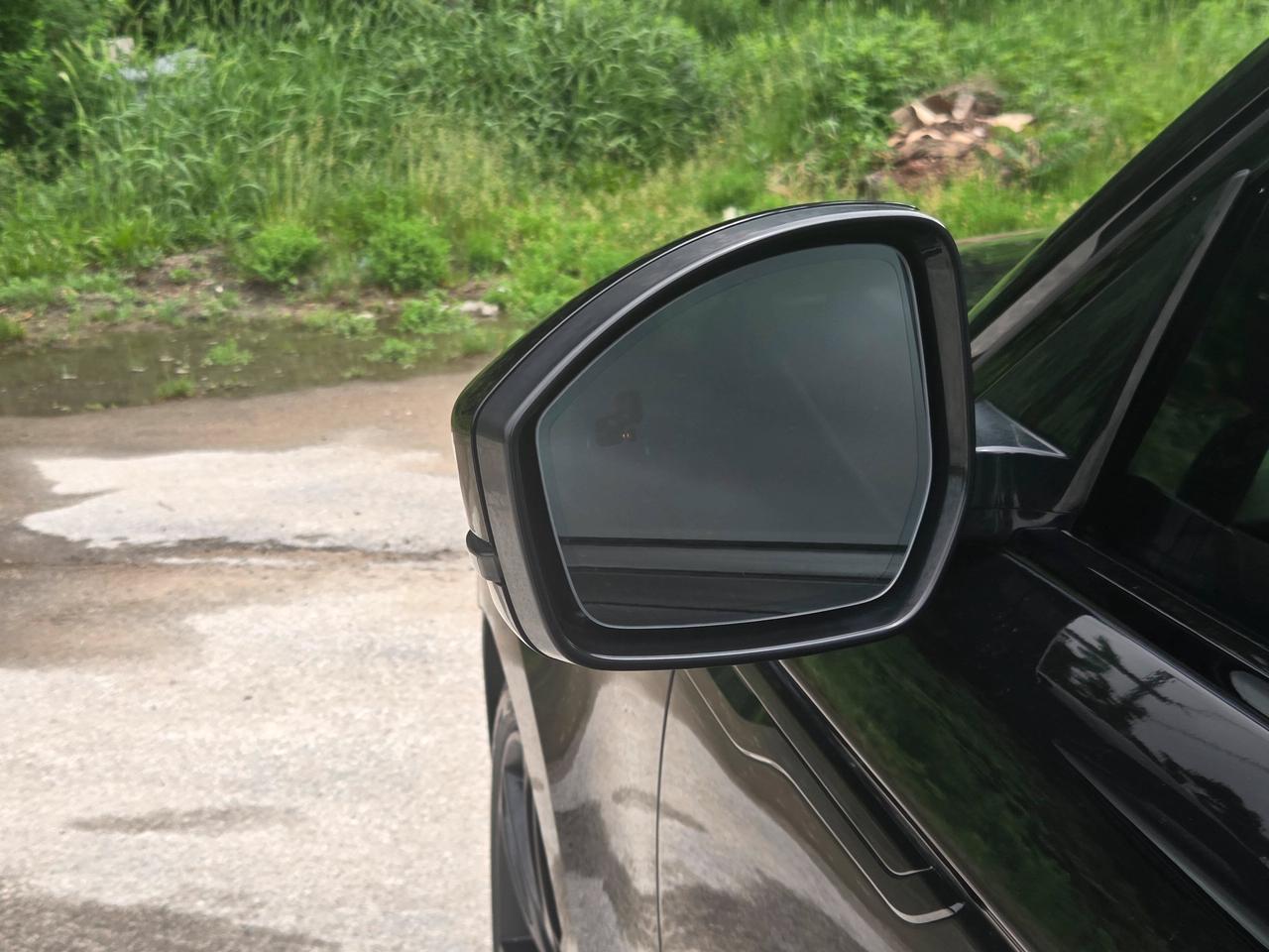 2021 Land Rover Range Rover Velar R-Dynamic HSE Photo
