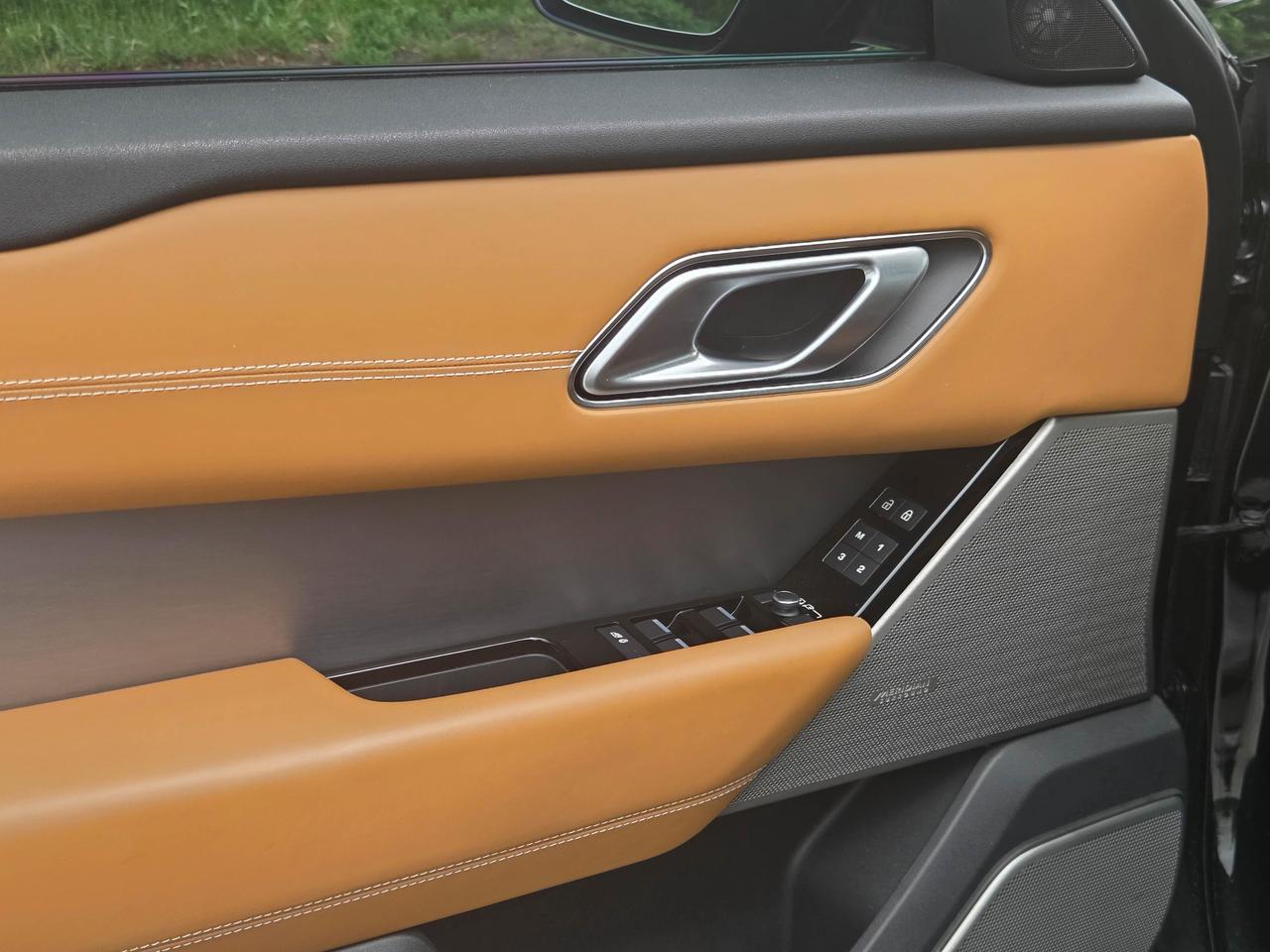 2021 Land Rover Range Rover Velar R-Dynamic HSE Photo