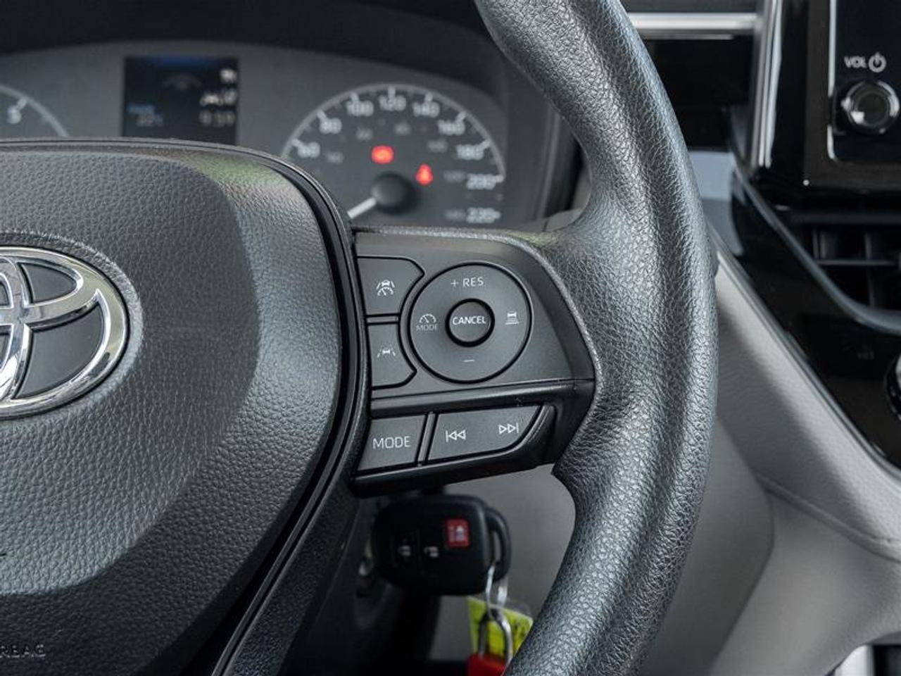 2024 Toyota Corolla Cross L AWD Backup Cam | Heated Seats | Adaptive Cruise | L Photo