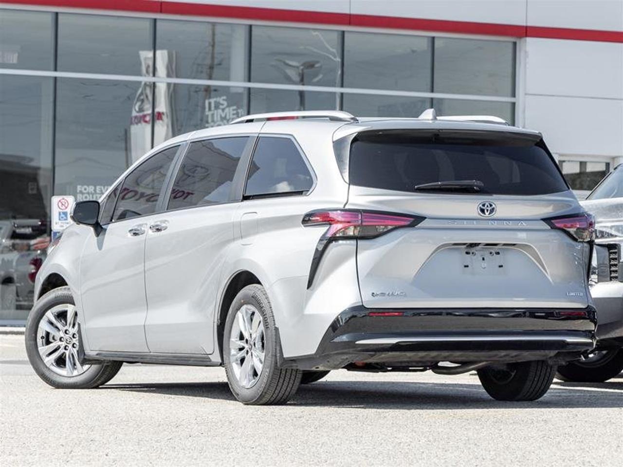 2025 Toyota Sienna Hybrid Sienna Limited AWD 7-Pass Sunroof | Backup Cam | Navi | Heated Seats | JBL Audio | Wireless Charging | Limited Photo