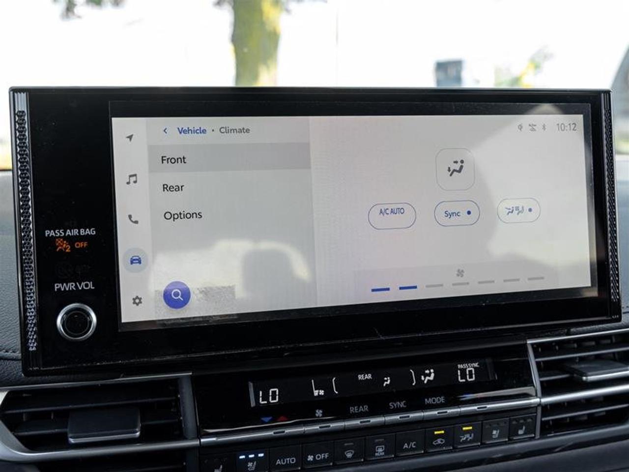 2025 Toyota Sienna Hybrid Sienna Limited AWD 7-Pass Sunroof | Backup Cam | Navi | Heated Seats | JBL Audio | Wireless Charging | Limited Photo