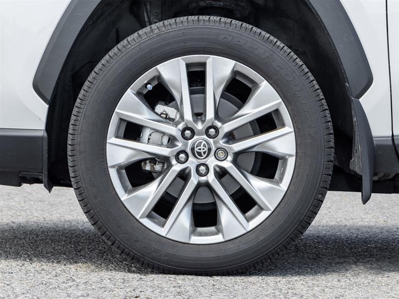 2025 Toyota RAV4 XLE AWD Sunroof | Backup Cam | Heated Seats | XLE Photo