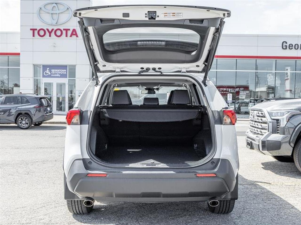 2025 Toyota RAV4 XLE AWD Sunroof | Backup Cam | Heated Seats | XLE Photo