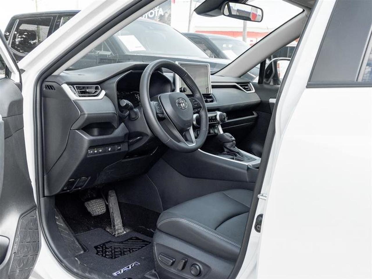 2025 Toyota RAV4 XLE AWD Sunroof | Backup Cam | Heated Seats | XLE Photo