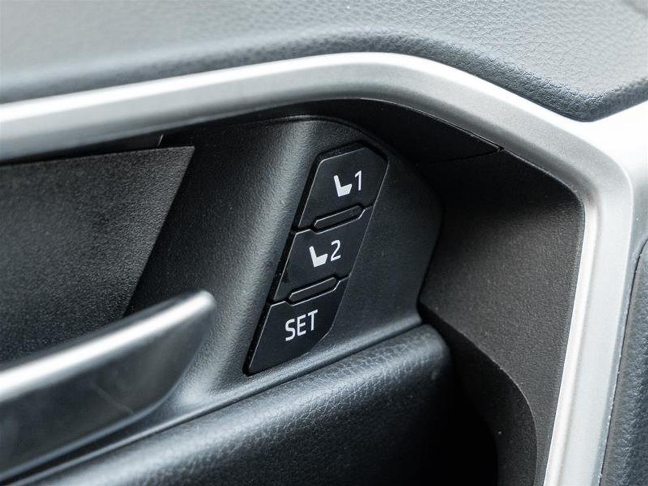 2025 Toyota RAV4 XLE AWD Sunroof | Backup Cam | Heated Seats | XLE Photo