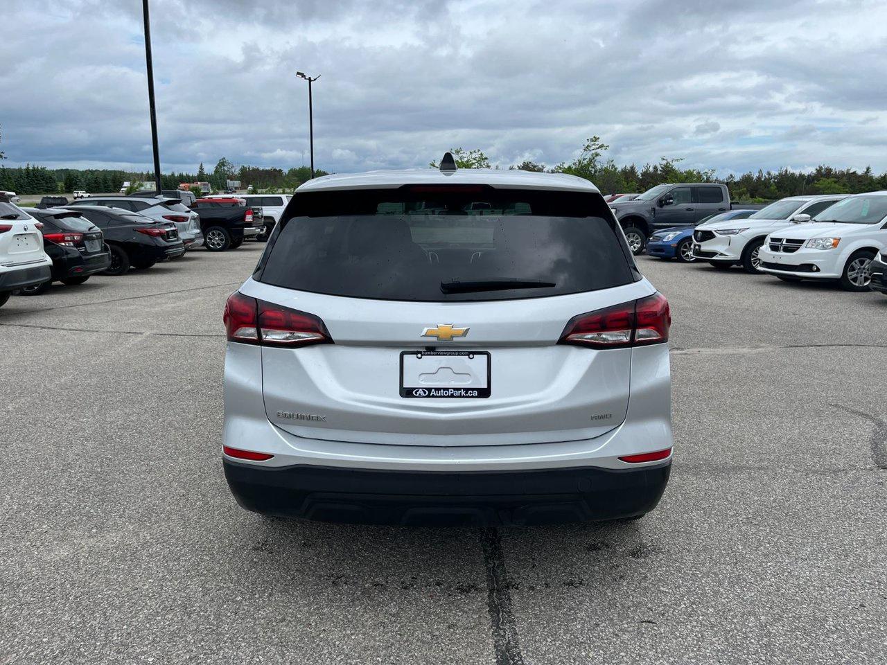 2022 Chevrolet Equinox LS AWD Photo