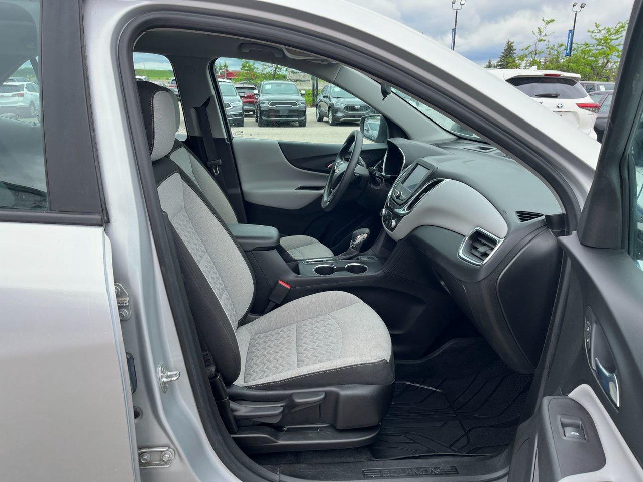 2022 Chevrolet Equinox LS AWD Photo