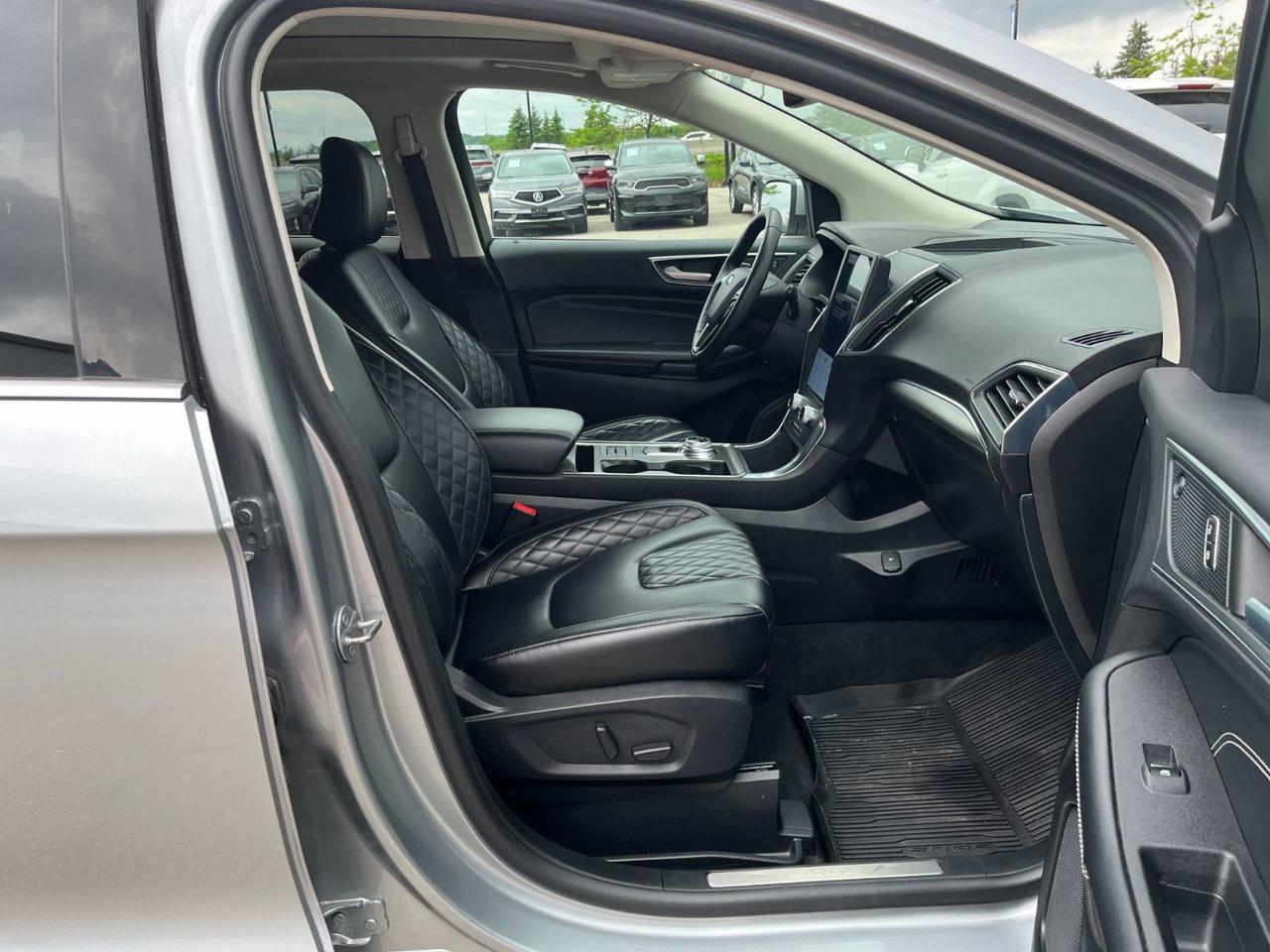 2024 Ford Edge Titanium AWD Photo