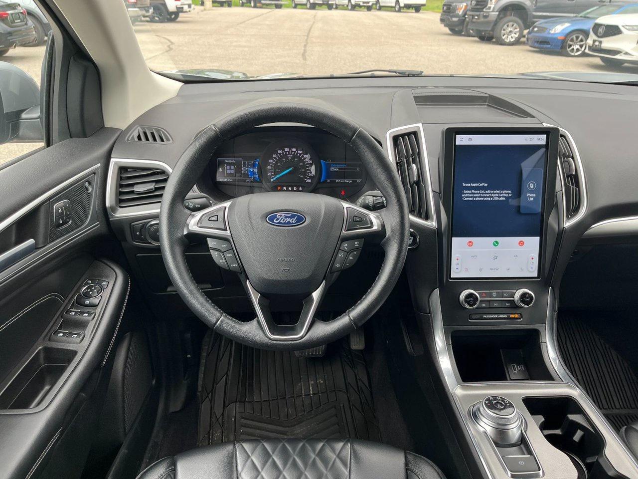 2024 Ford Edge Titanium AWD Photo