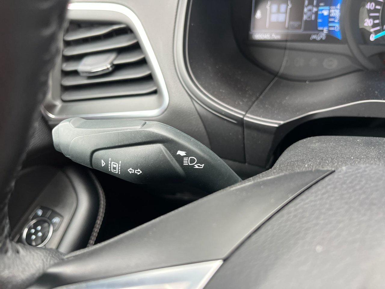 2024 Ford Edge Titanium AWD Photo