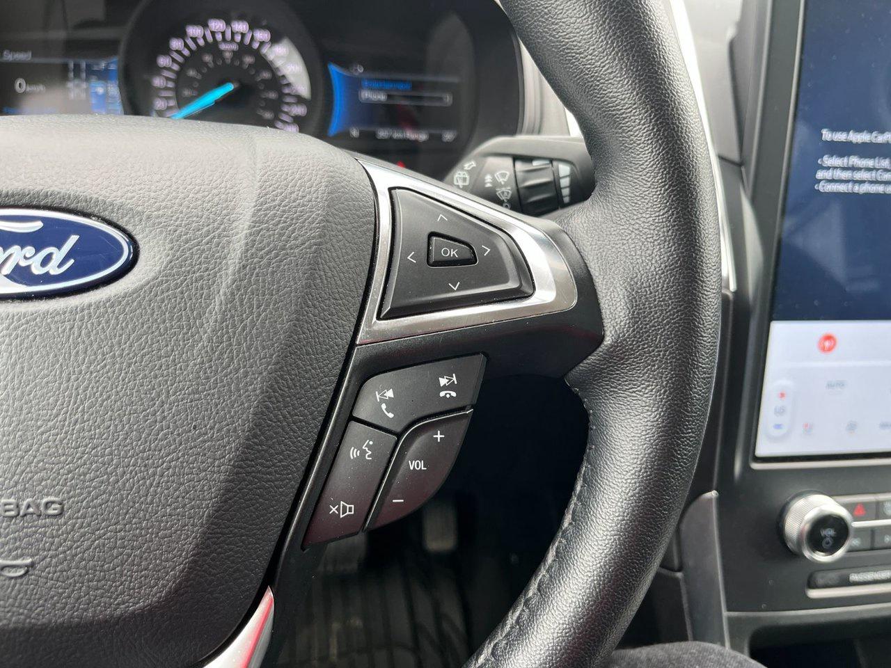 2024 Ford Edge Titanium AWD Photo