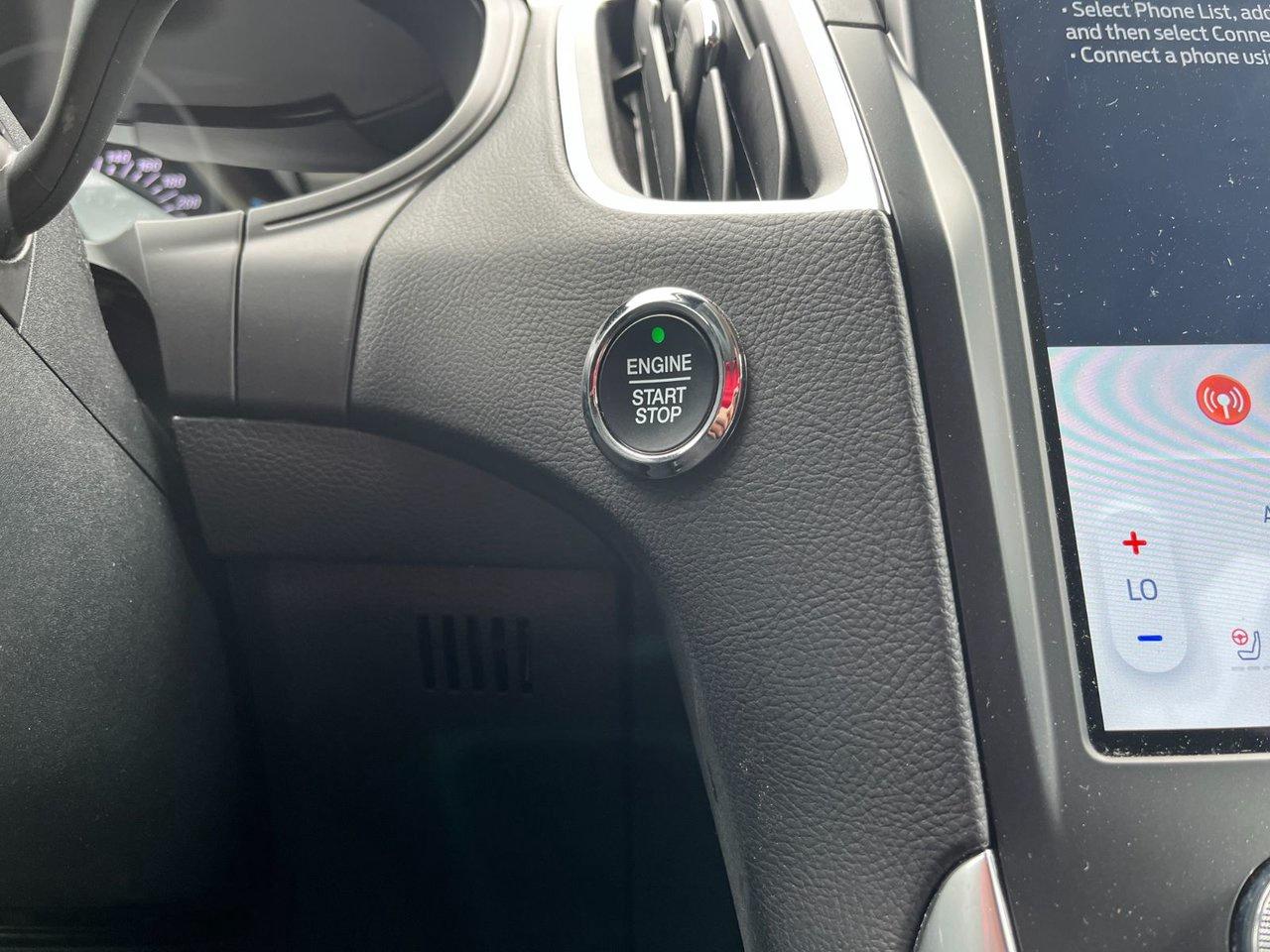 2024 Ford Edge Titanium AWD Photo