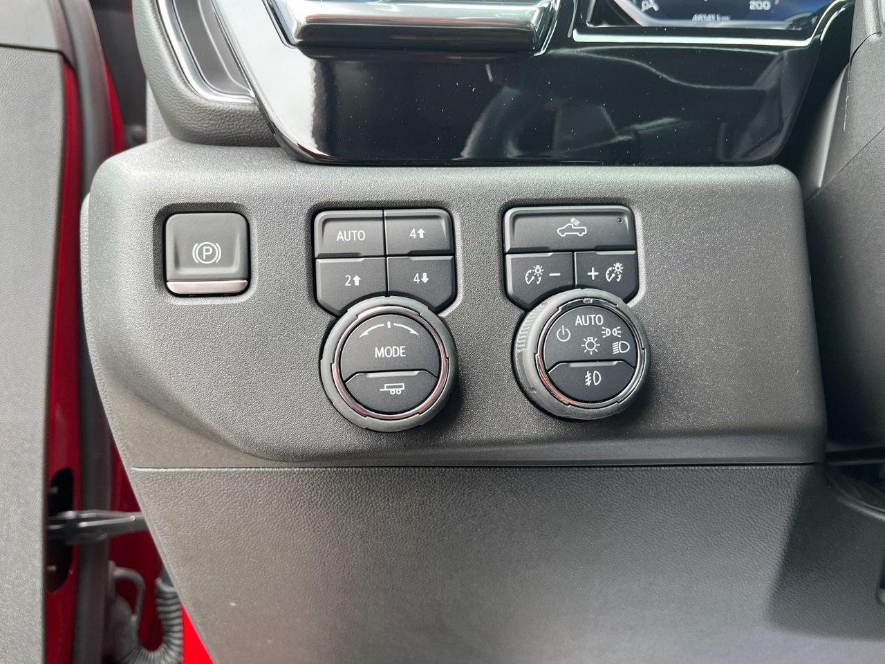 2025 Chevrolet Silverado 1500 4WD Crew Cab 147 LT Trail Boss Photo