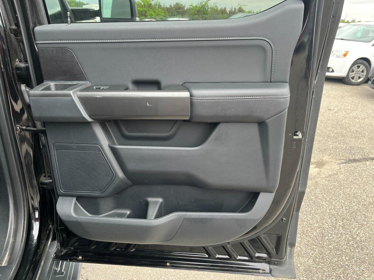 2023 Ford F-150 XLT 4WD SuperCrew 6.5' Box Photo