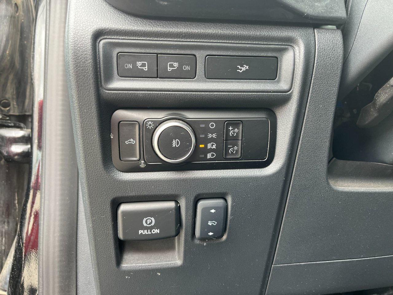 2023 Ford F-150 XLT 4WD SuperCrew 6.5' Box Photo