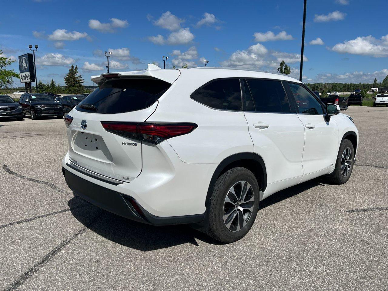2023 Toyota Highlander HYBRID xle awd Photo