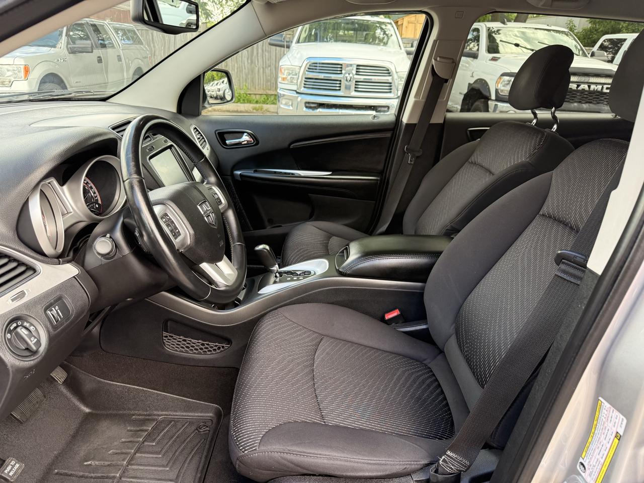 2014 Dodge Journey SXT | V6 | Two Sets of Wheels Photo