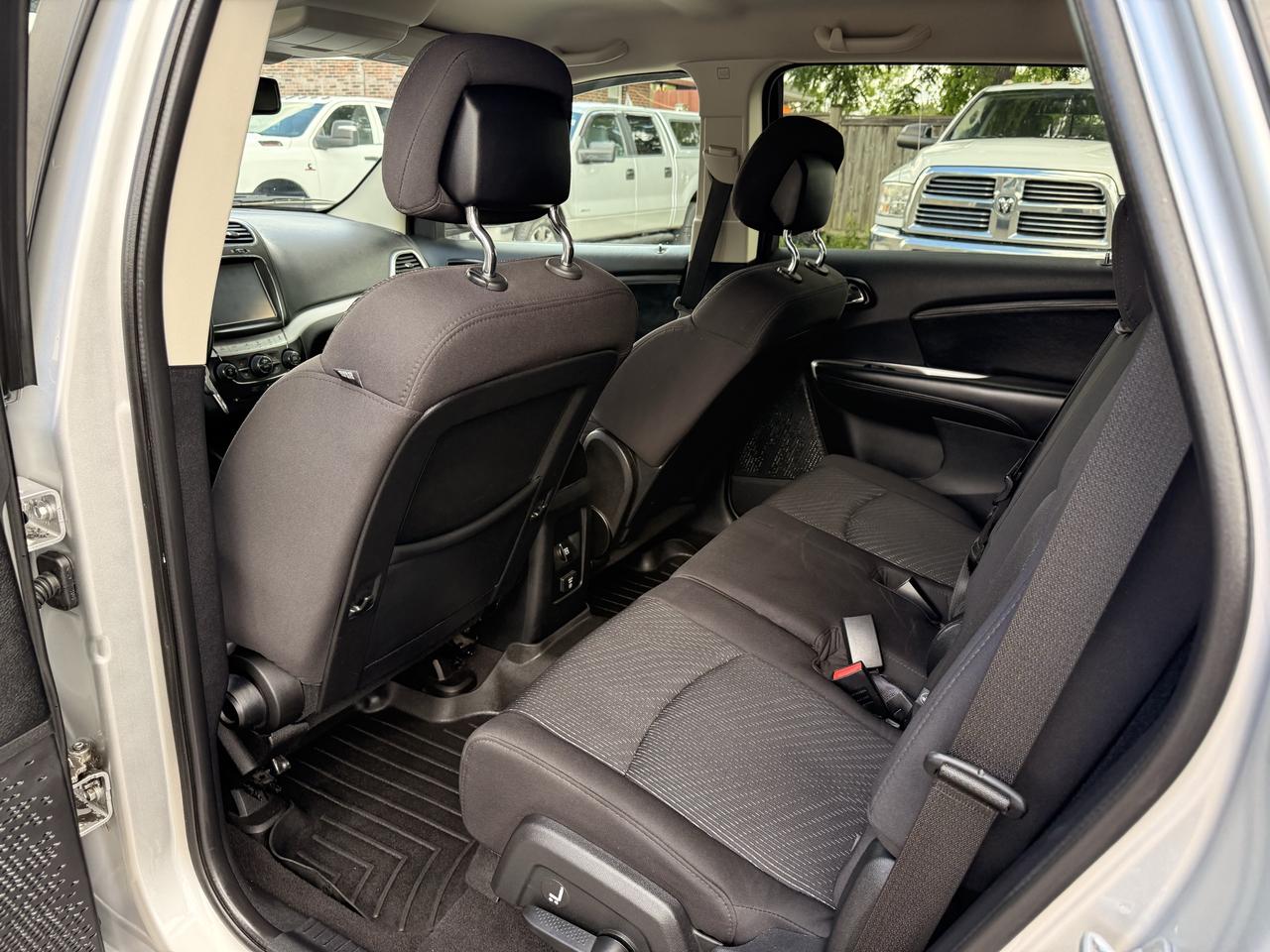 2014 Dodge Journey SXT | V6 | Two Sets of Wheels Photo
