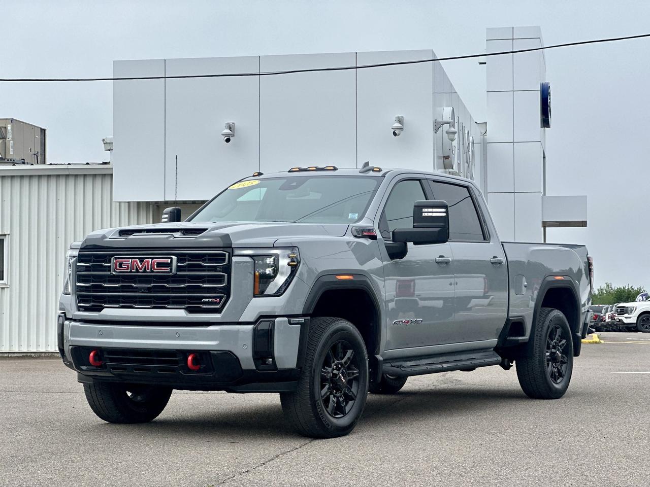 2025 GMC Sierra 2500 AT4 4X4 CREW W/ROOF/OFF ROAD PKG Photo2
