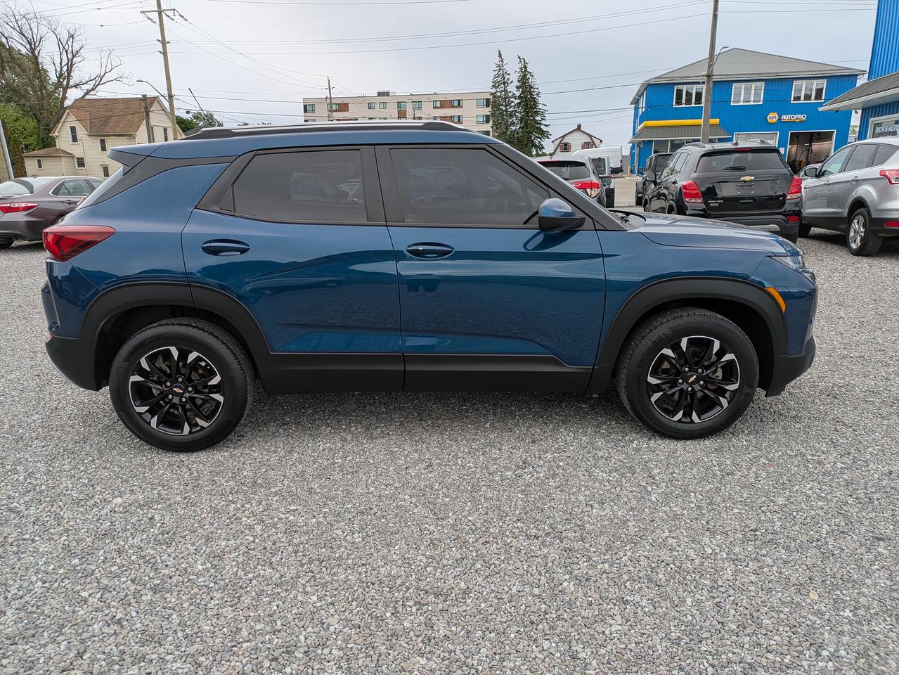 2021 Chevrolet TrailBlazer AWD 4dr LT Photo