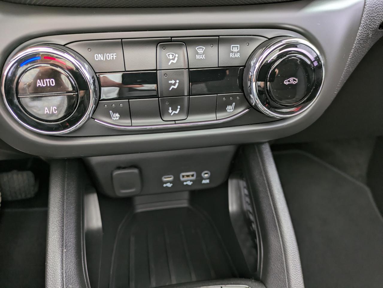 2021 Chevrolet TrailBlazer AWD 4dr LT Photo