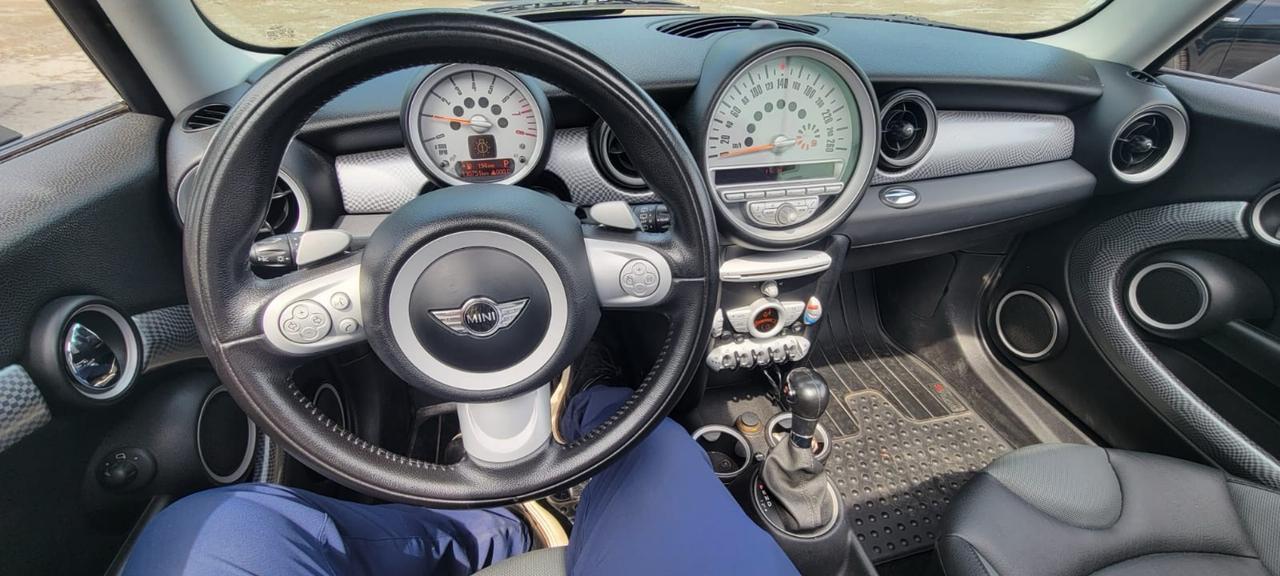 2010 MINI Cooper Clubman S Photo