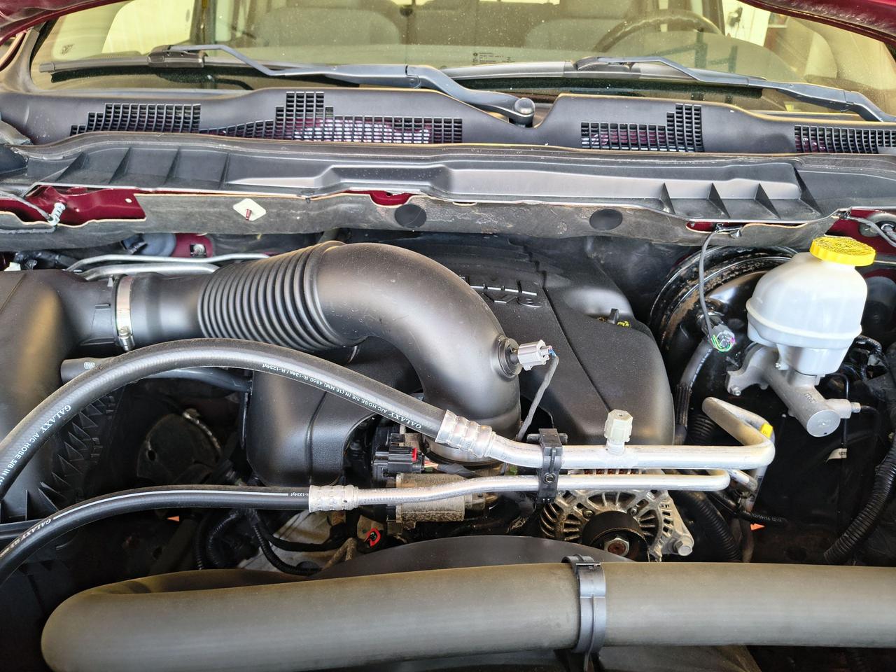 2017 RAM 1500 SLT Photo0