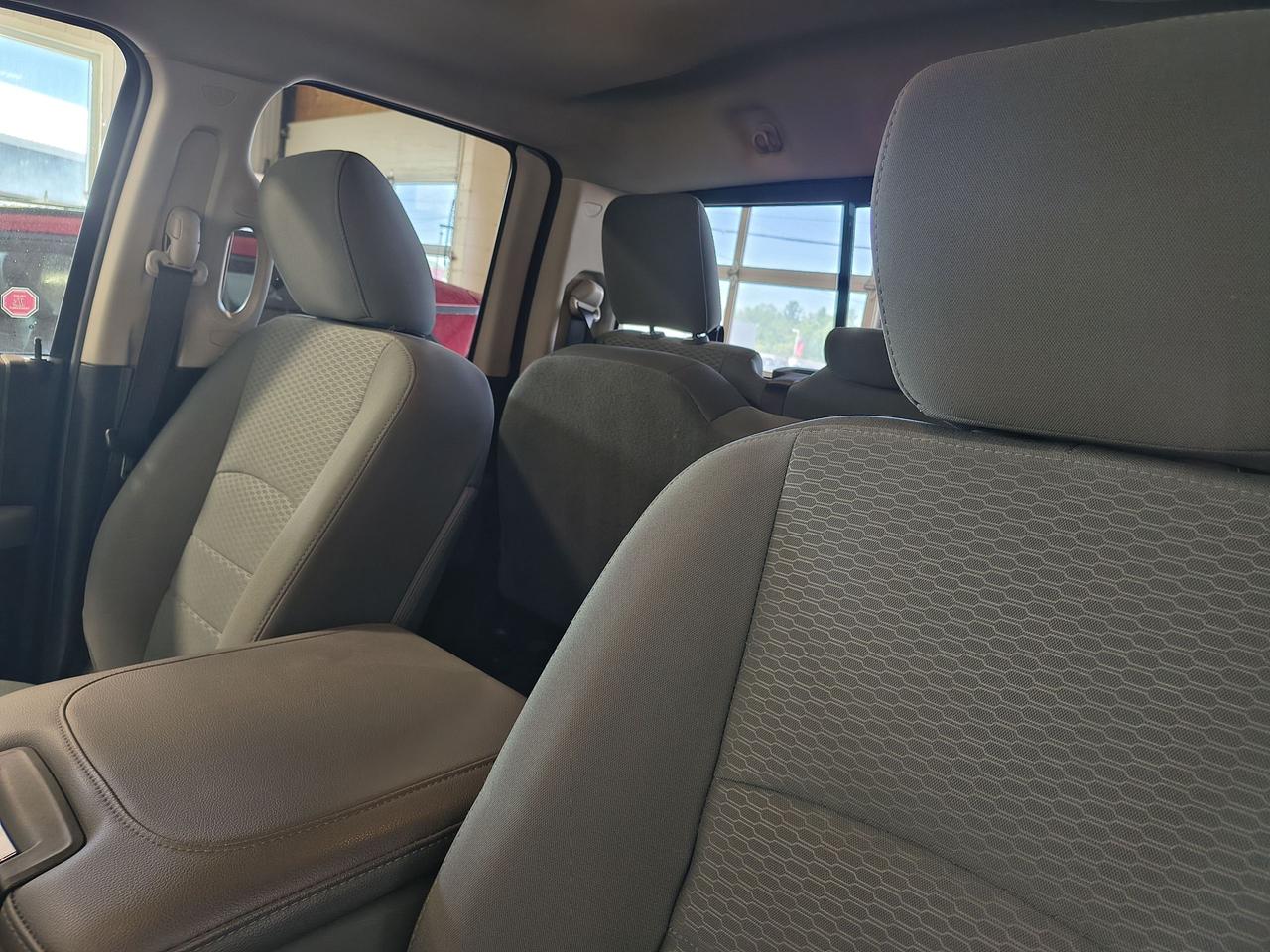 2017 RAM 1500 SLT Photo0