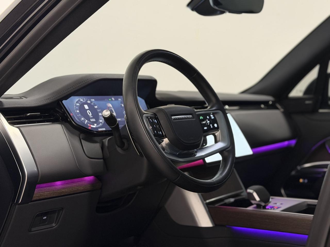 2024 Land Rover Range Rover SE Photo