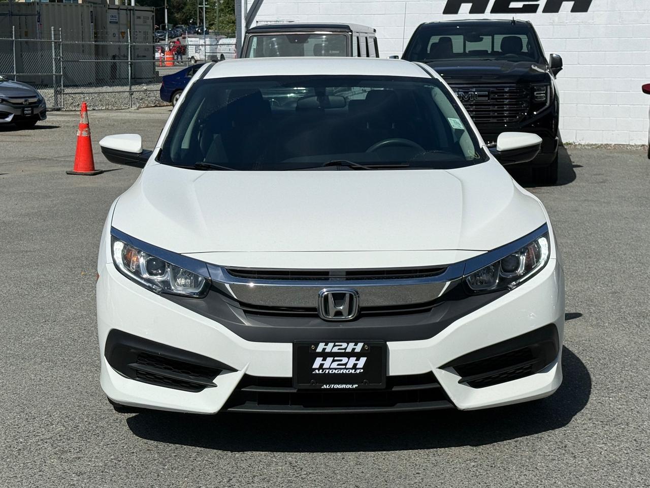 2016 Honda Civic FINANCING AVAILABLE Photo2
