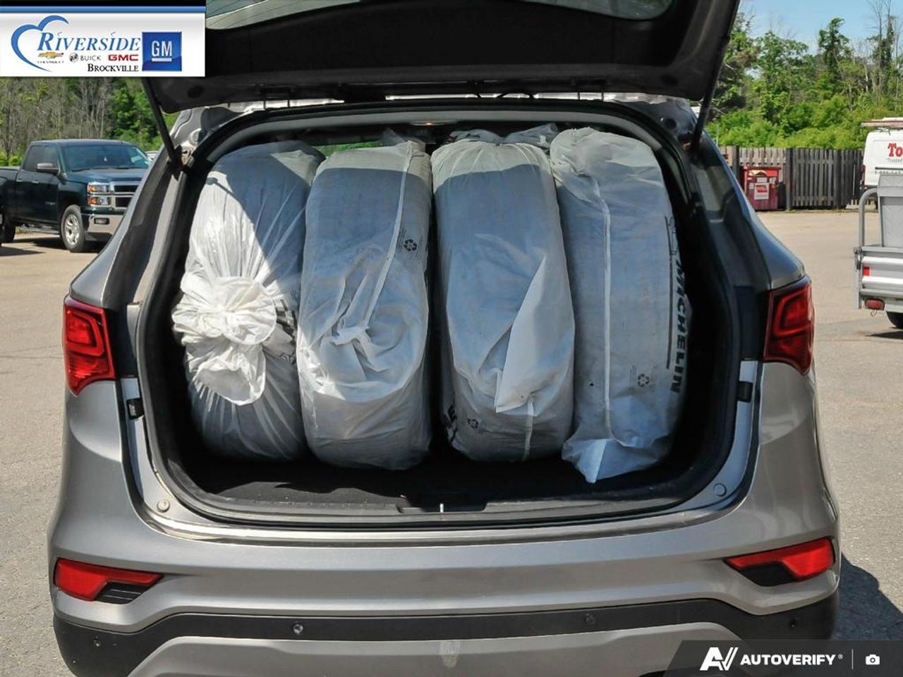 2018 Hyundai Santa Fe Sport 2.0T SE Photo