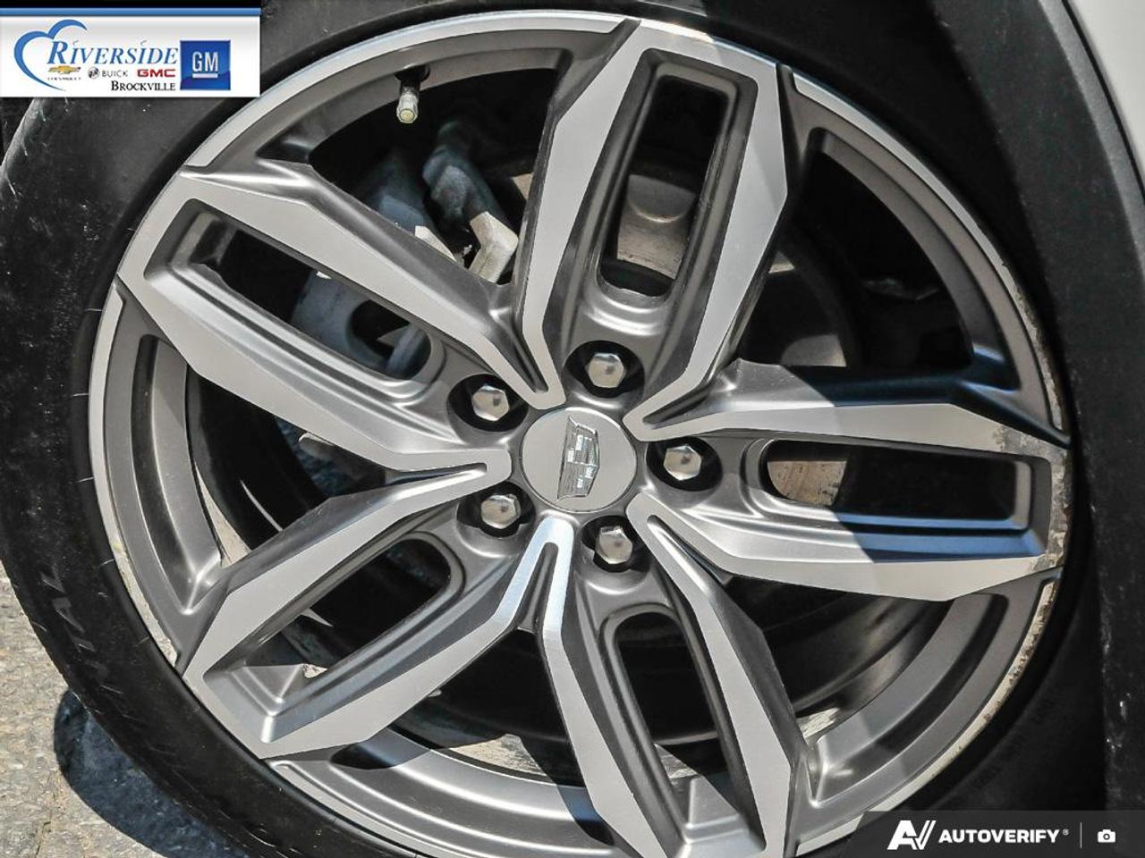 2020 Cadillac XT4 Sport Photo