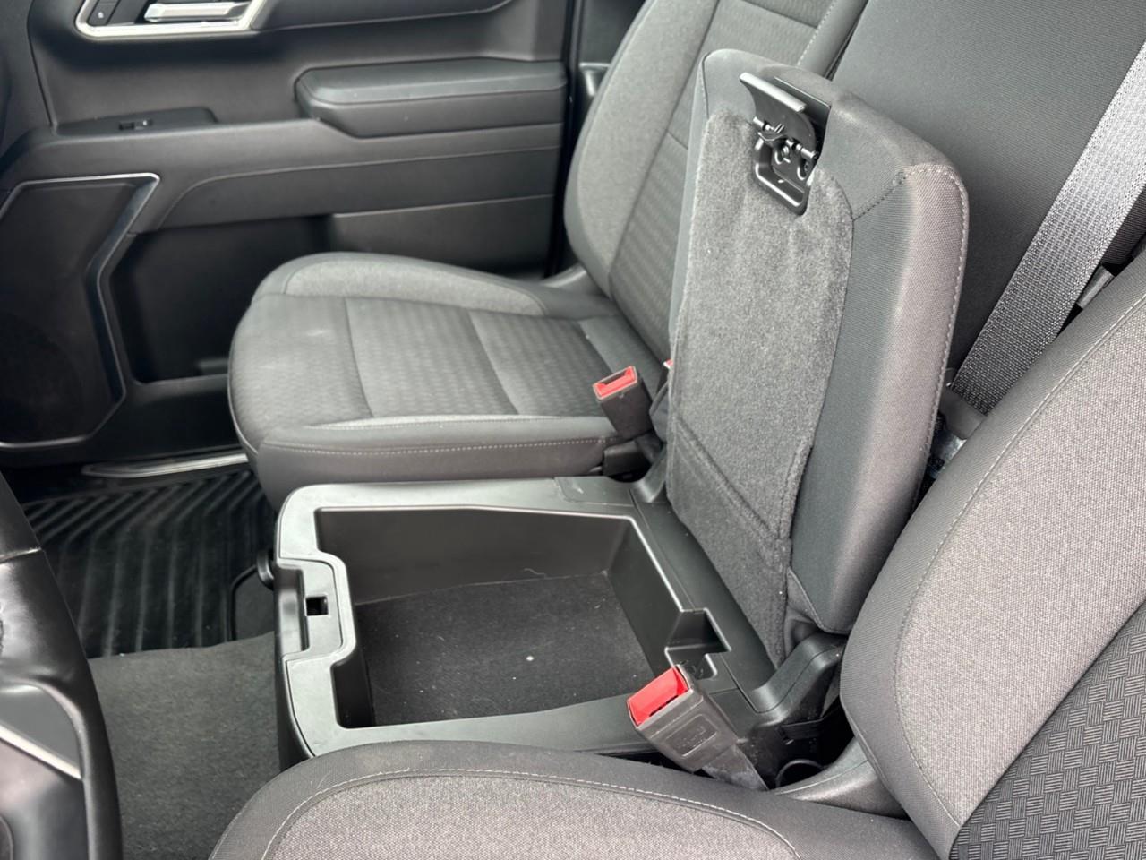 2025 Chevrolet Silverado 1500 LT Used 6 Passenger Crew Cab V8 4X4 Truck with Heated Font Outboard Seats, Heated Steering Wheel and a 13.4 Diagonal Touchscreen Radio with Wireless Apple CarPlay/Android Auto Photo
