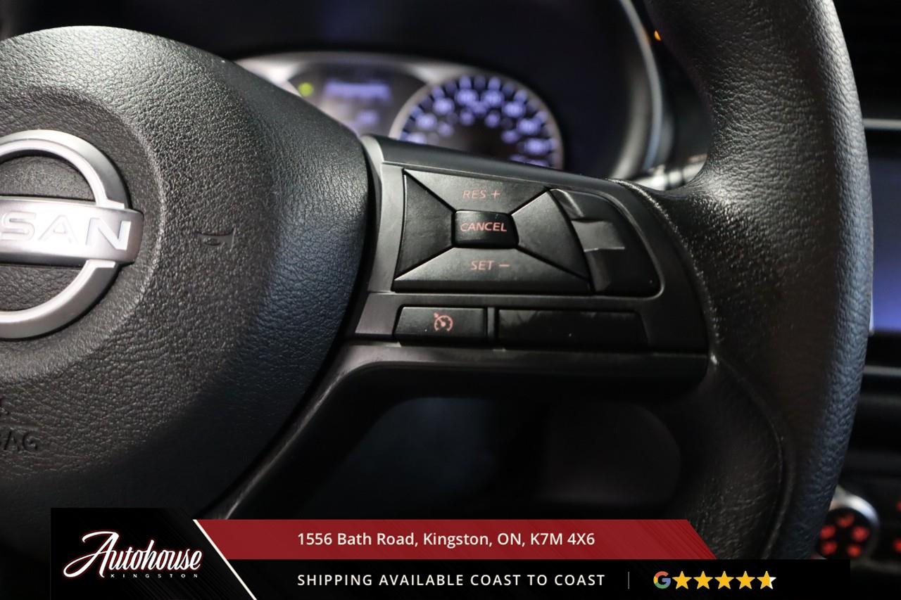 2024 Nissan Kicks S ONLY 9,100KM !!! Photo