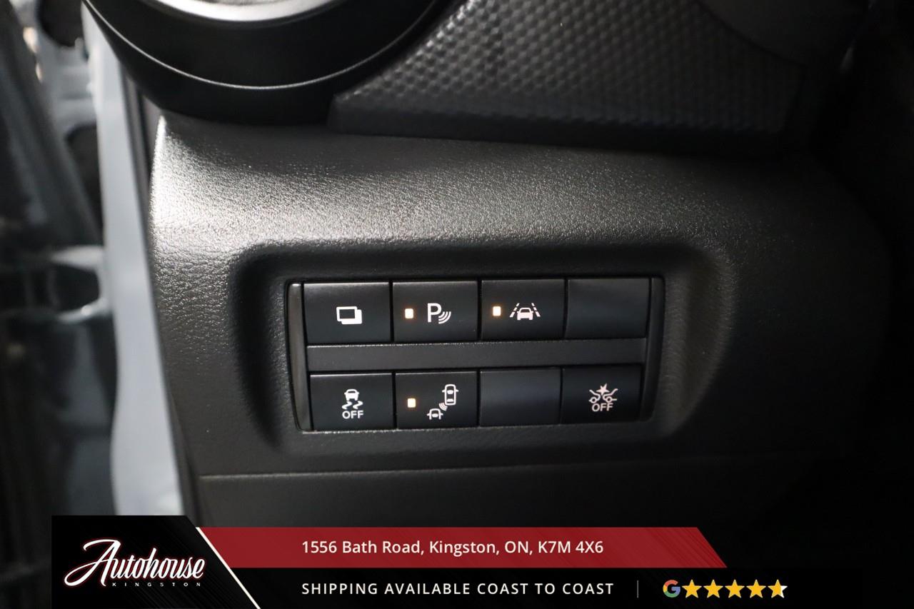 2024 Nissan Kicks S ONLY 9,100KM !!! Photo