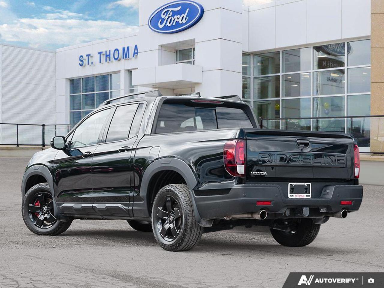 2025 Honda Ridgeline Black Edition Photo